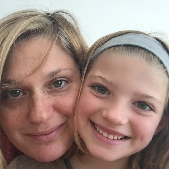 Meet your Posher, Holly - Picture 1 of 1